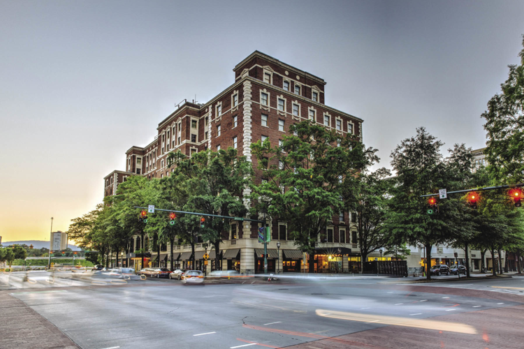 Nroute: The Read House