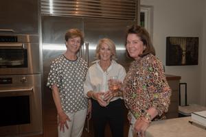 SwanBallAuctionParty-4296.jpg
