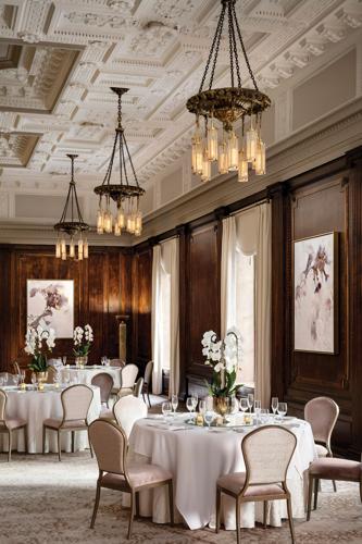 Hermitage Hotel_Int Grand Ballroom Detail_Copyright Brandon Barré - Courtesy ForrestPerkins.jpg