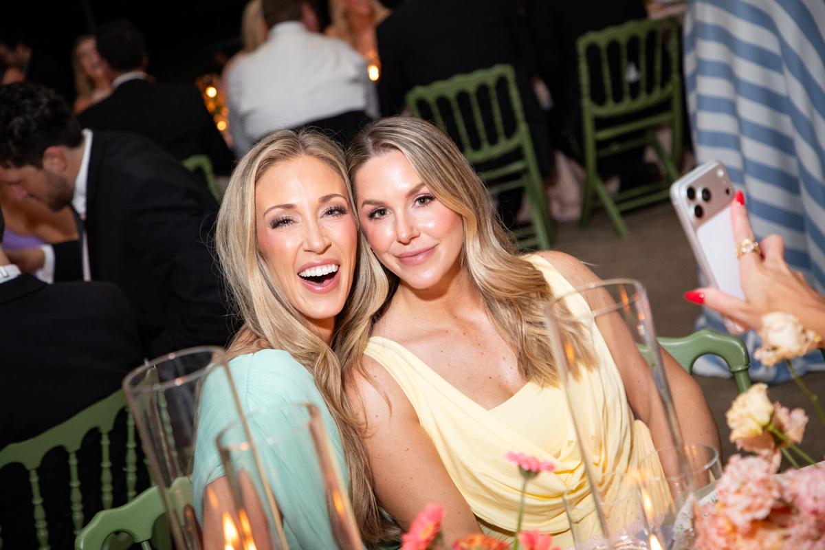 2026SwanBallCandids_Large-09.jpg