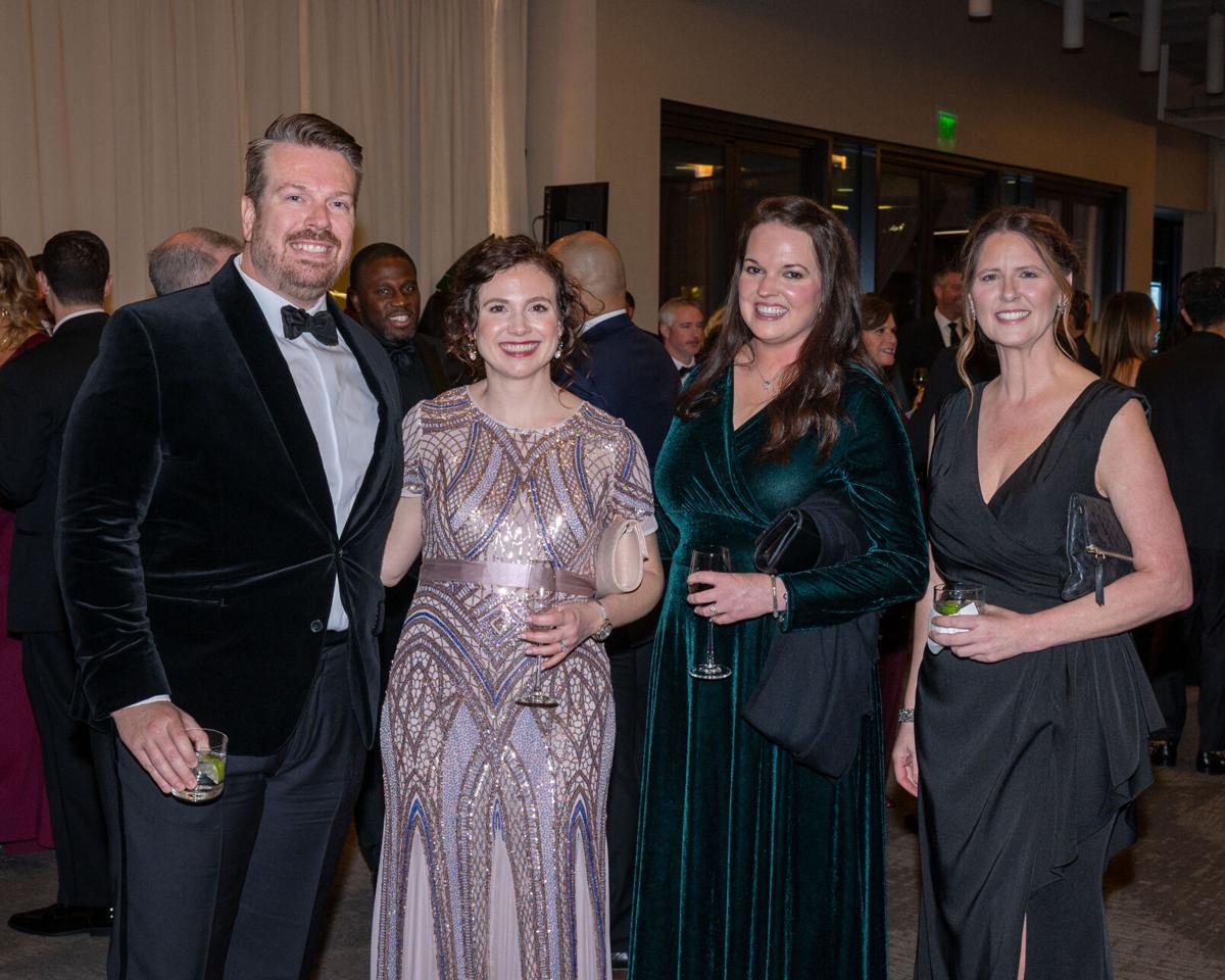 HeartGala-8087.jpg