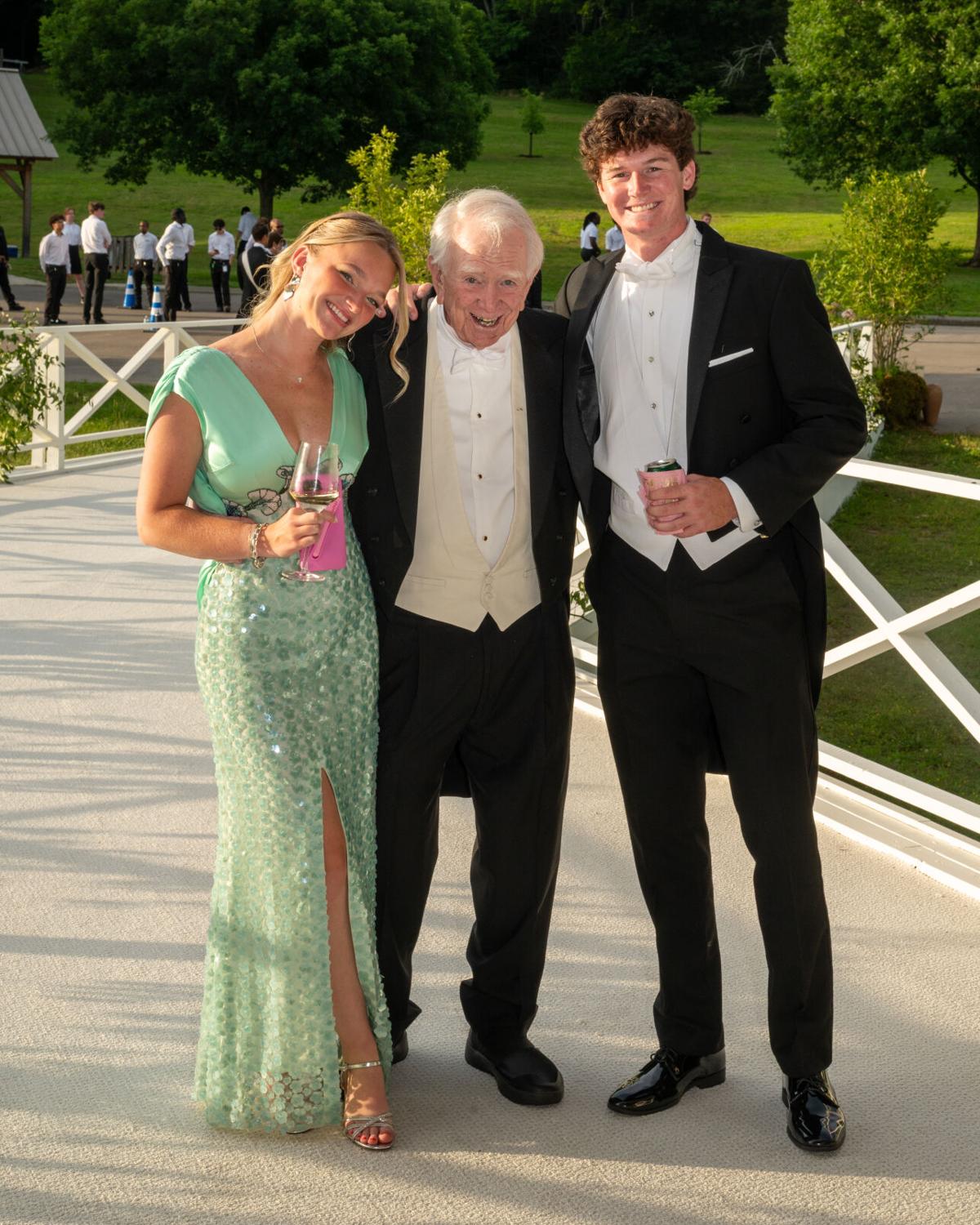 SwanBall26-4716.jpg