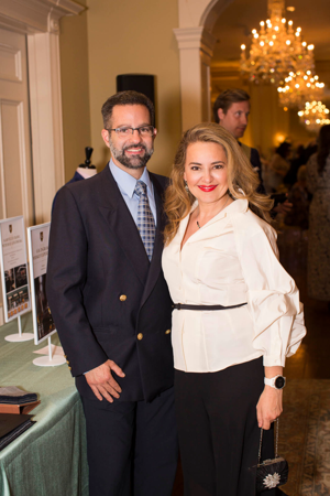 Swan Ball Auction Party: Up for Grabs