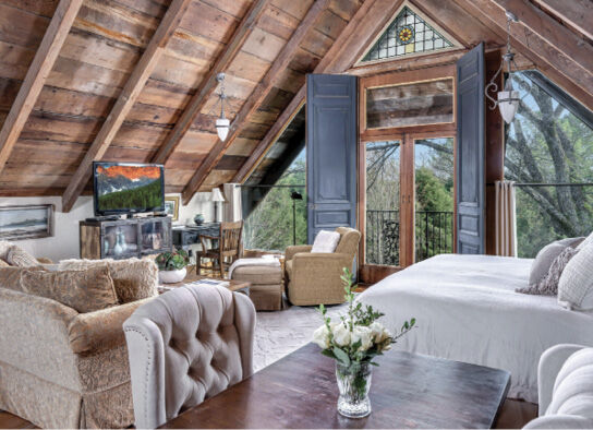 1284HittLane_HOD2021_Goodlettsville-print-050-176-tvfireplace11-4200x2803-300dpi.jpg