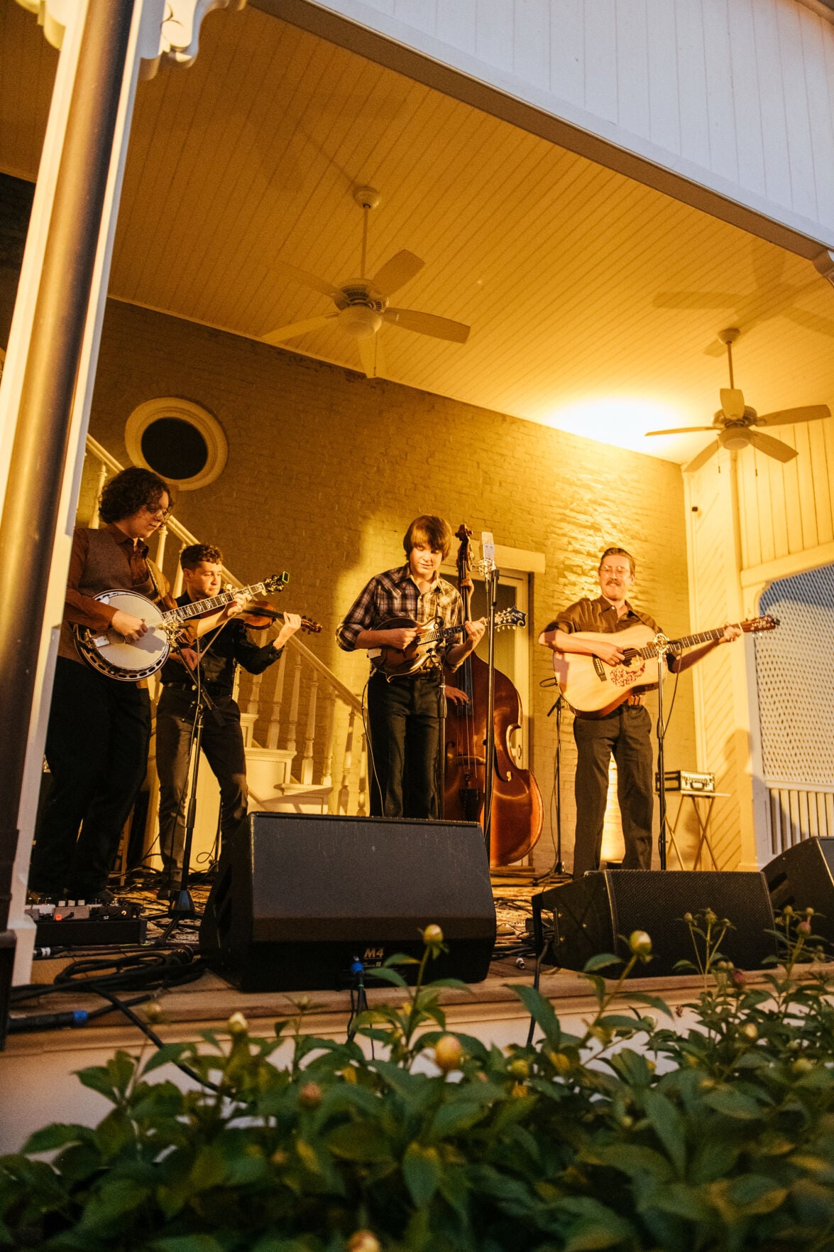 4.17.2024.FarmConcertMollyTuttle-0824.jpg