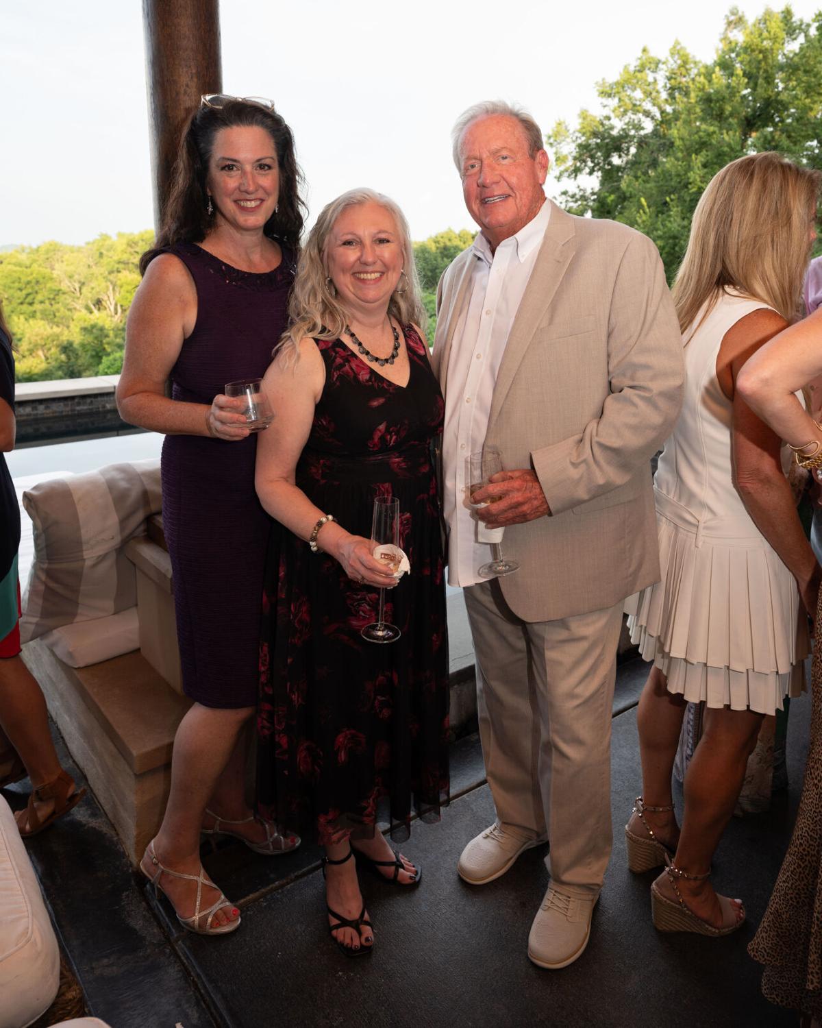 BroadwayBrunchPatrons-1607.jpg