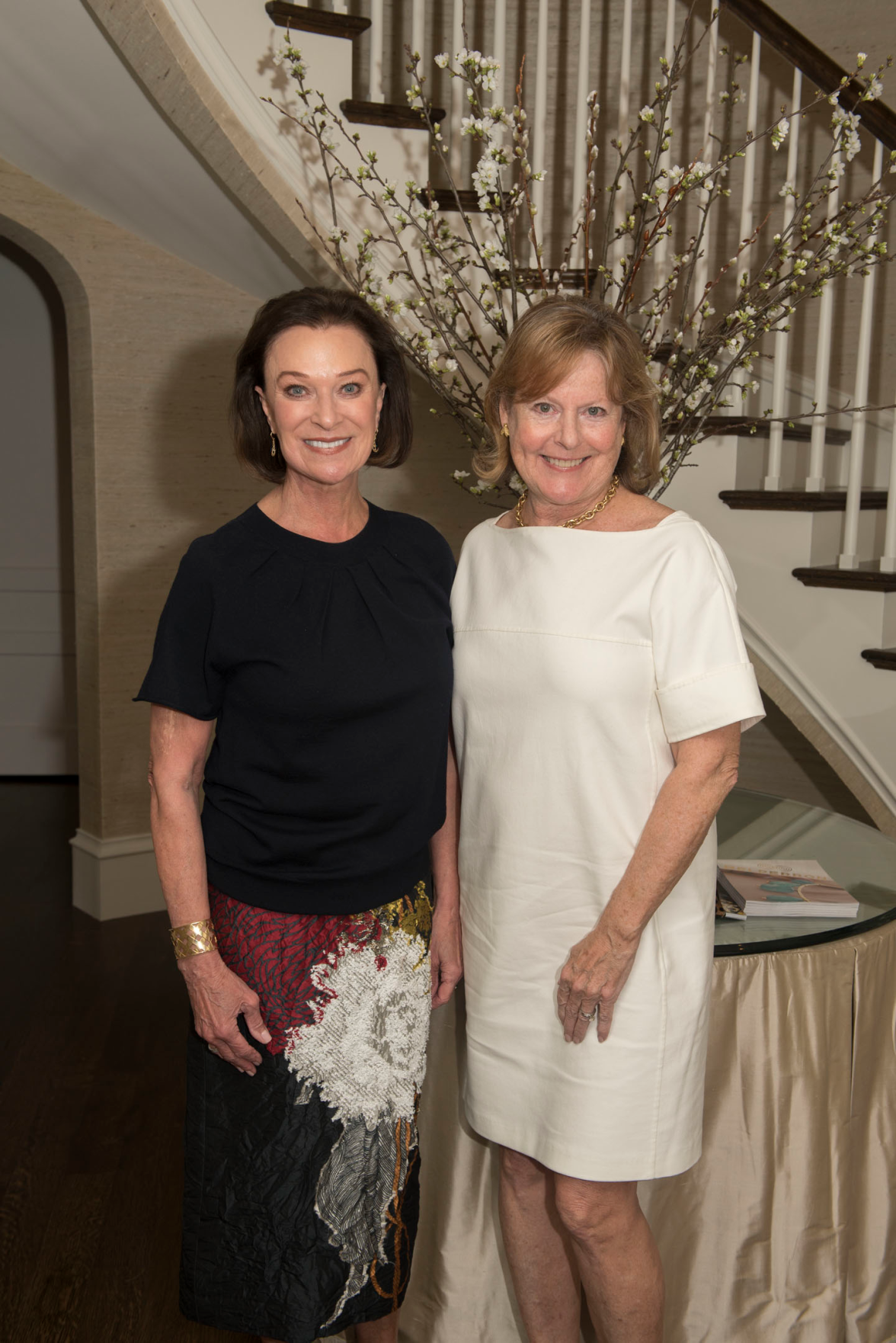 Nsider: Swan Ball Unveiling