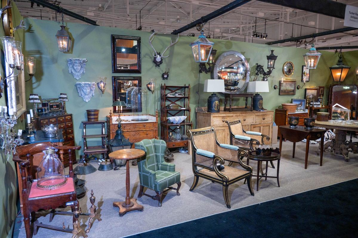 1.9.2025.AntiquesandGardenBourbon-8919.jpg