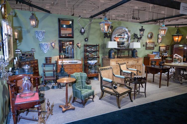 1.9.2025.AntiquesandGardenBourbon-8919.jpg