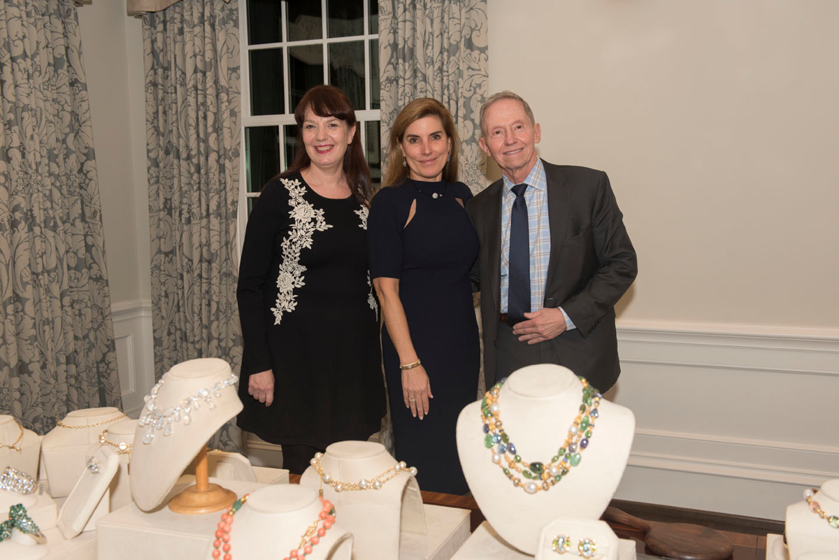 Nsider: Swan Ball Unveiling