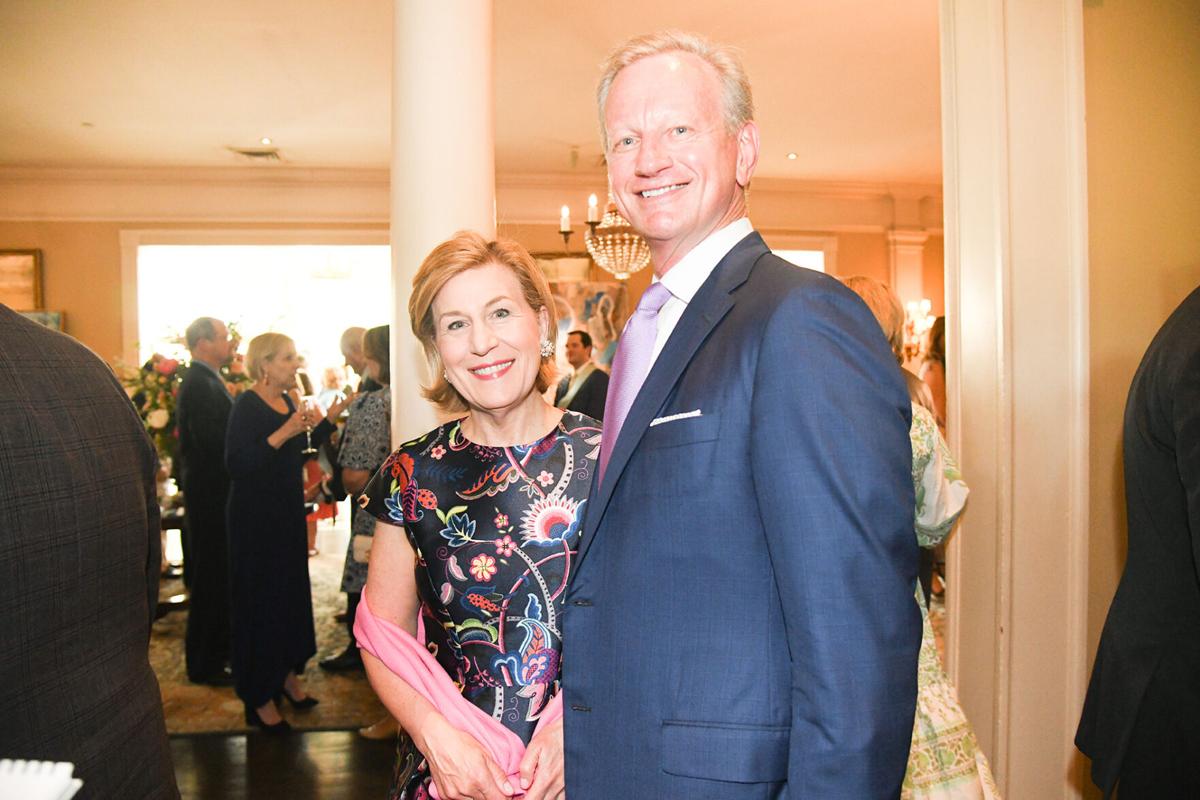 5.18.2023.SwanBallAuctionParty.Angelina-1791.jpg