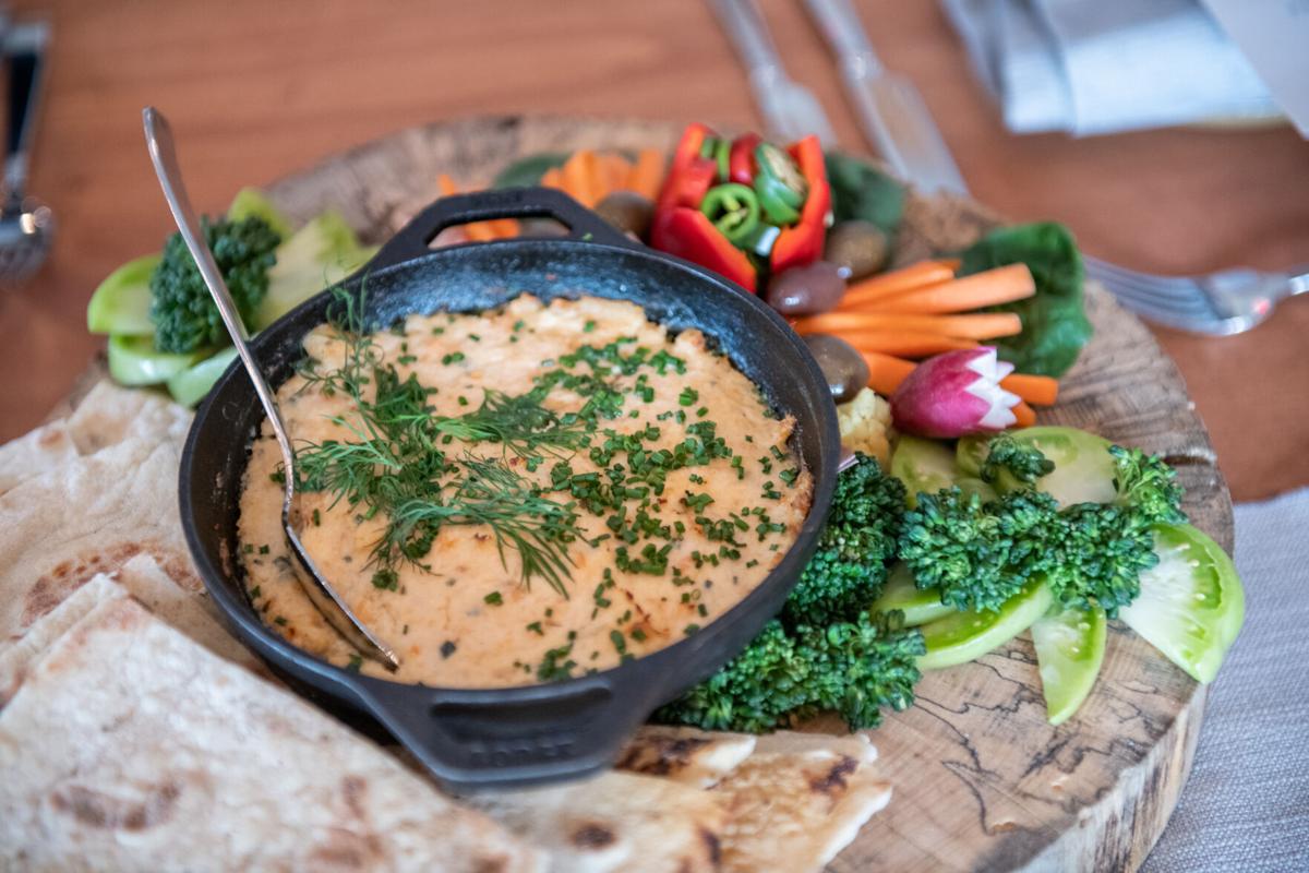 11.10.2023.Voluntergardenlunch-2470.jpg