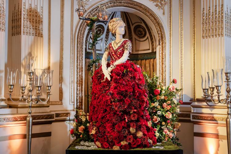 Agnes van Rhijn mannequin by Bluebird Bouquets