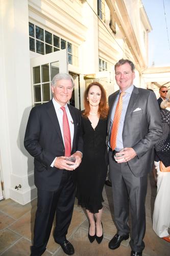 5.18.2023.SwanBallAuctionParty.Angelina-1869.jpg