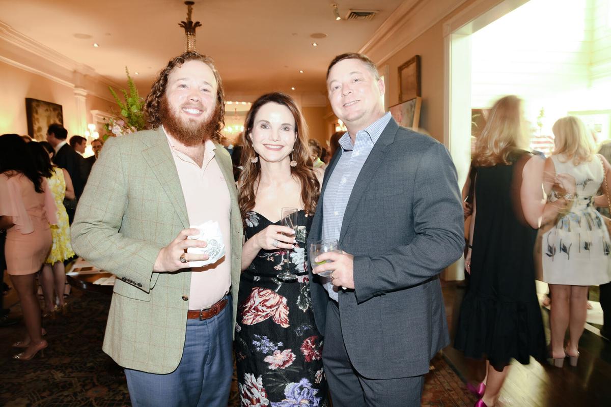 5.18.2023.SwanBallAuctionParty.Angelina-1875.jpg