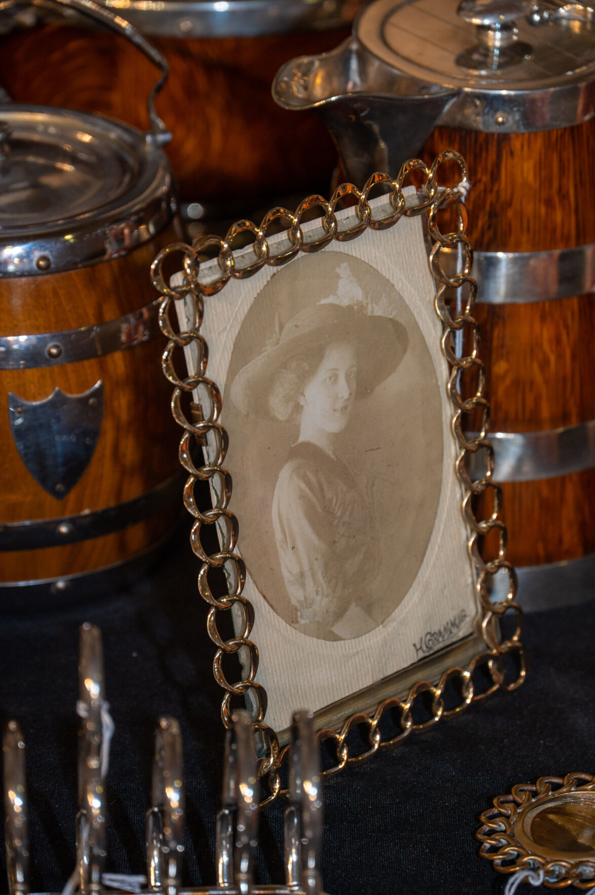 1.9.2025.AntiquesandGardenBourbon-8943.jpg