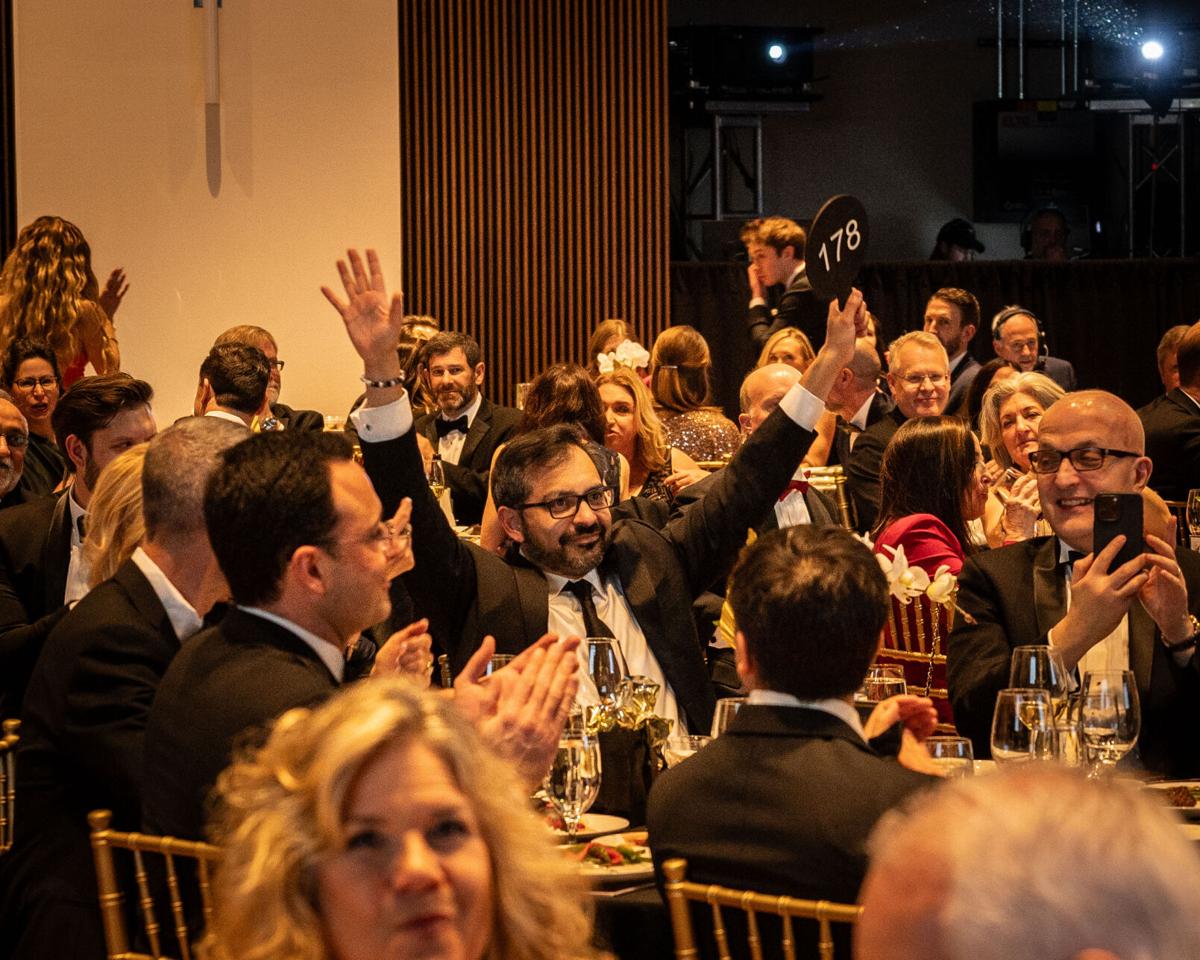 HeartGala-8188.jpg
