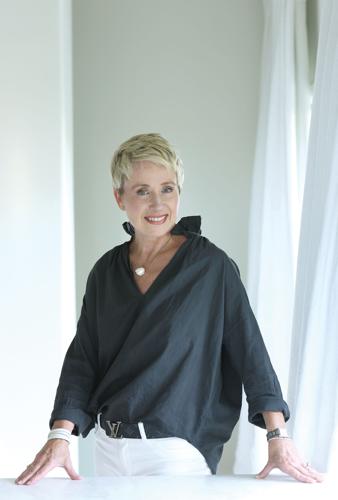RozanneJackson_Profile_ChrisLIttle_01.jpg