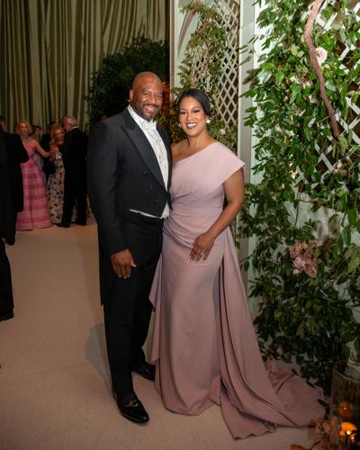 SwanBall26-5042.jpg