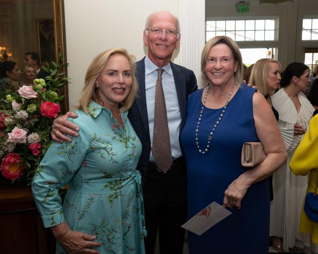 SwanAuctionParty-2048.jpg