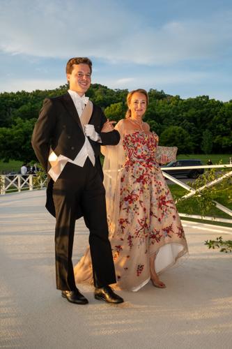 SwanBall26-4944.jpg