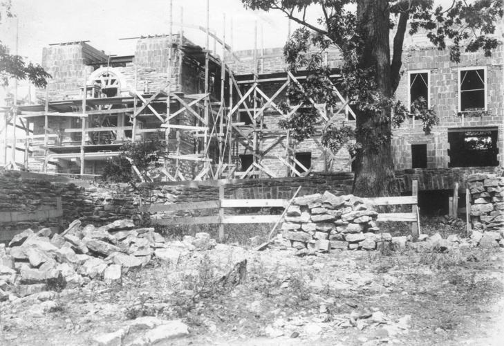 1929-32 Construction Photos 0000 001Building_image1.jpg