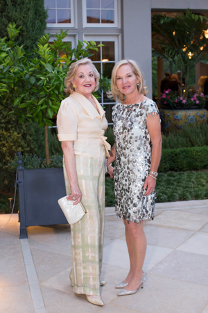 Swan Ball Patrons Party: Getting the Party Started