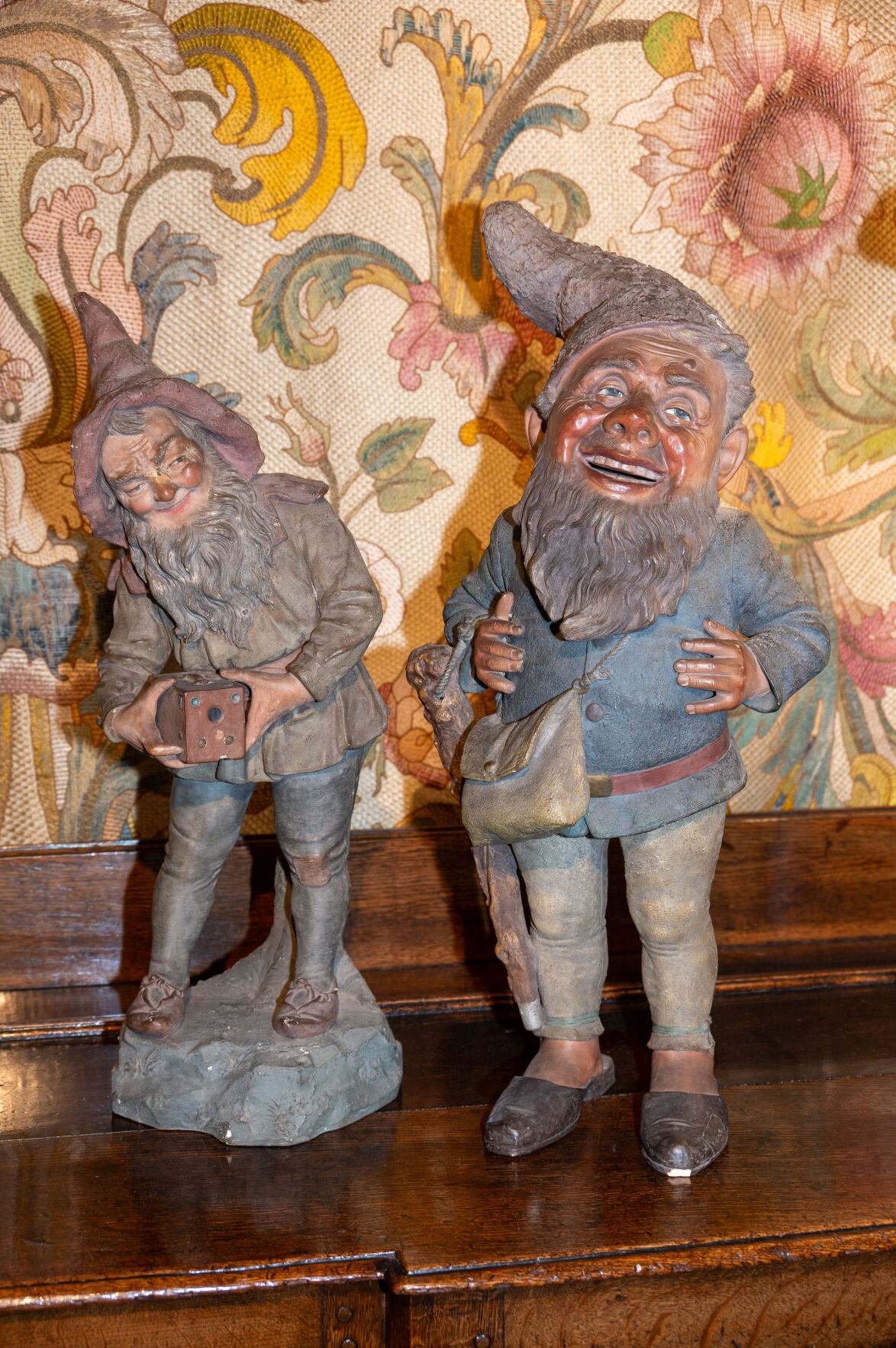1.9.2025.AntiquesandGardenBourbon-8953.jpg