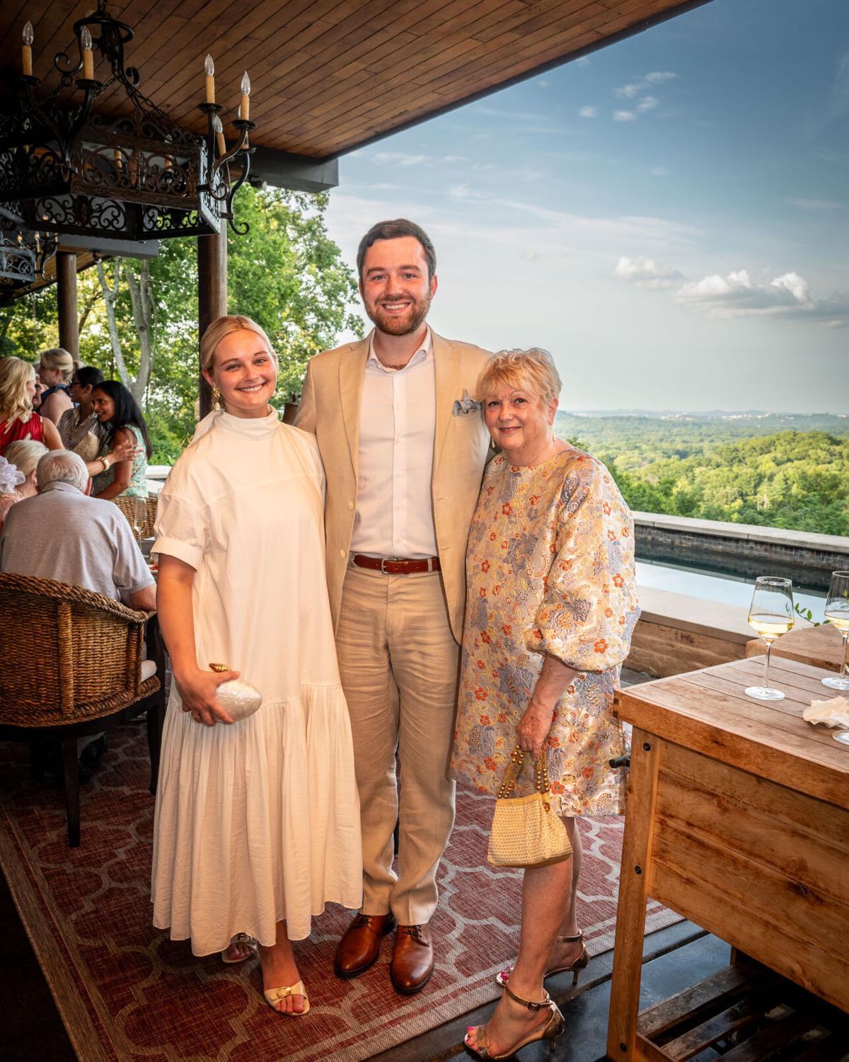 BroadwayBrunchPatrons-1596.jpg