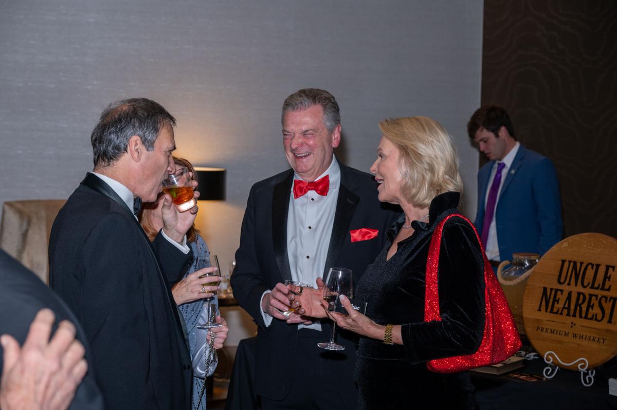 HeartGala-8910.jpg