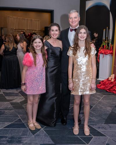 HeartGala-8918.jpg