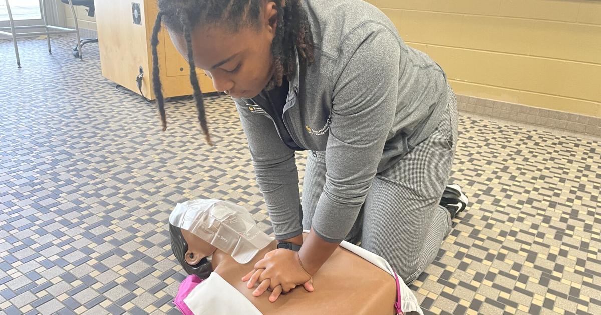 UCF CPR and first aid classes expect an increase in enrollment UCF CPR and first aid classes expect an increase in enrollment