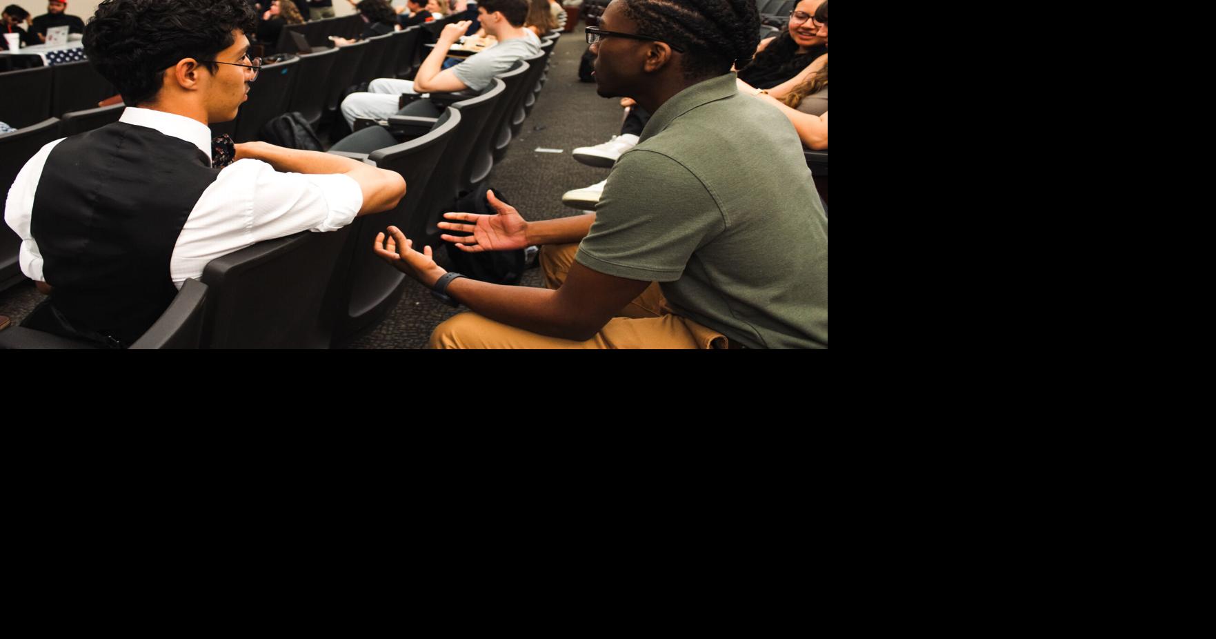 GALLERY: Opposing political organizations tackle global issues at student-led debate