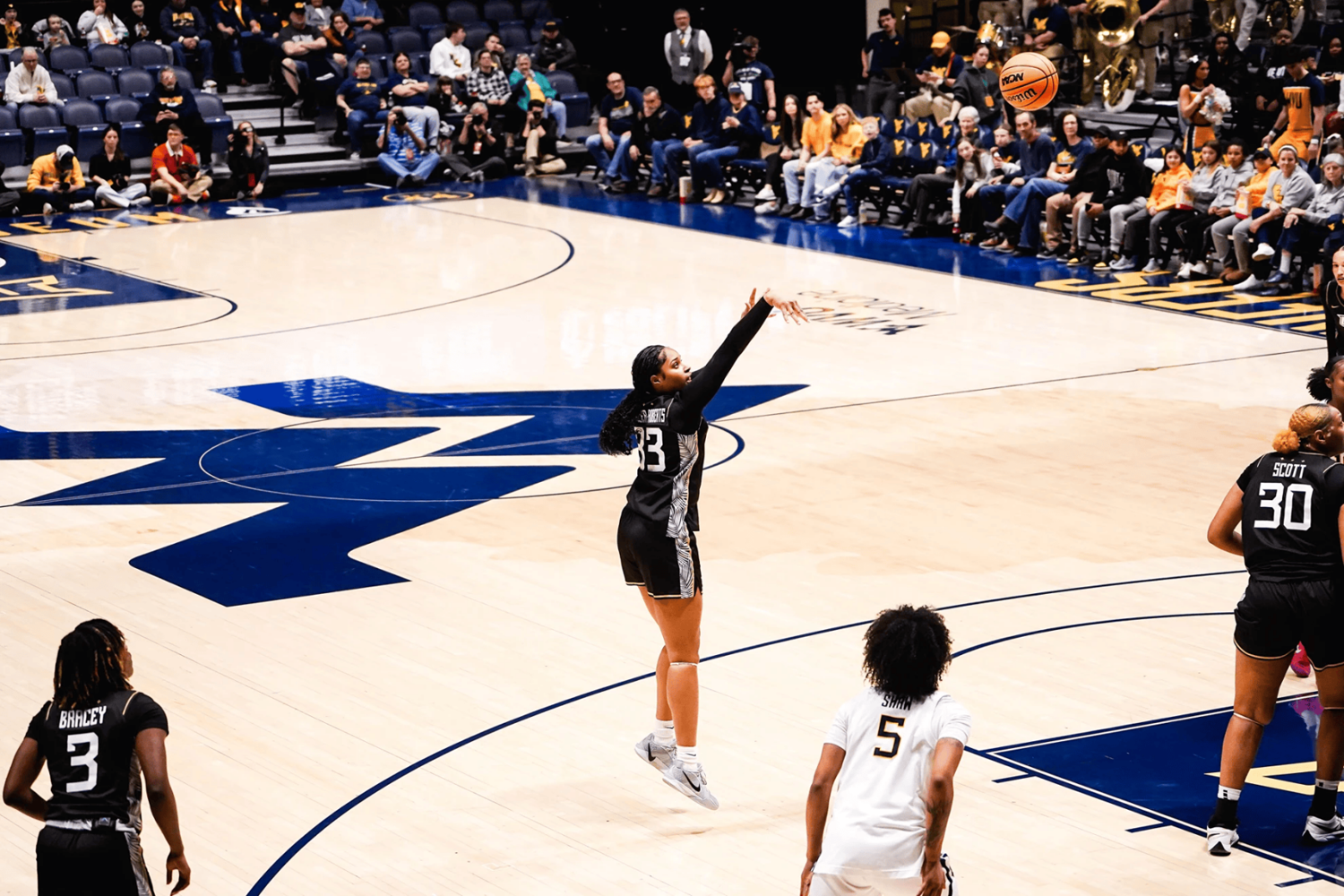 West Virginia breaks scoring record in 50-point win against women's basketball