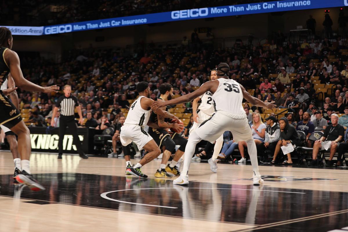 Collin Smith S Late Free Throws Pushes Ucf Men S Basketball Past