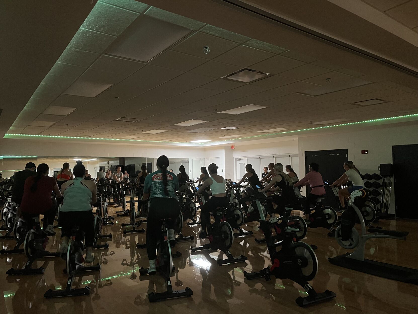 La fitness best sale spin class schedule