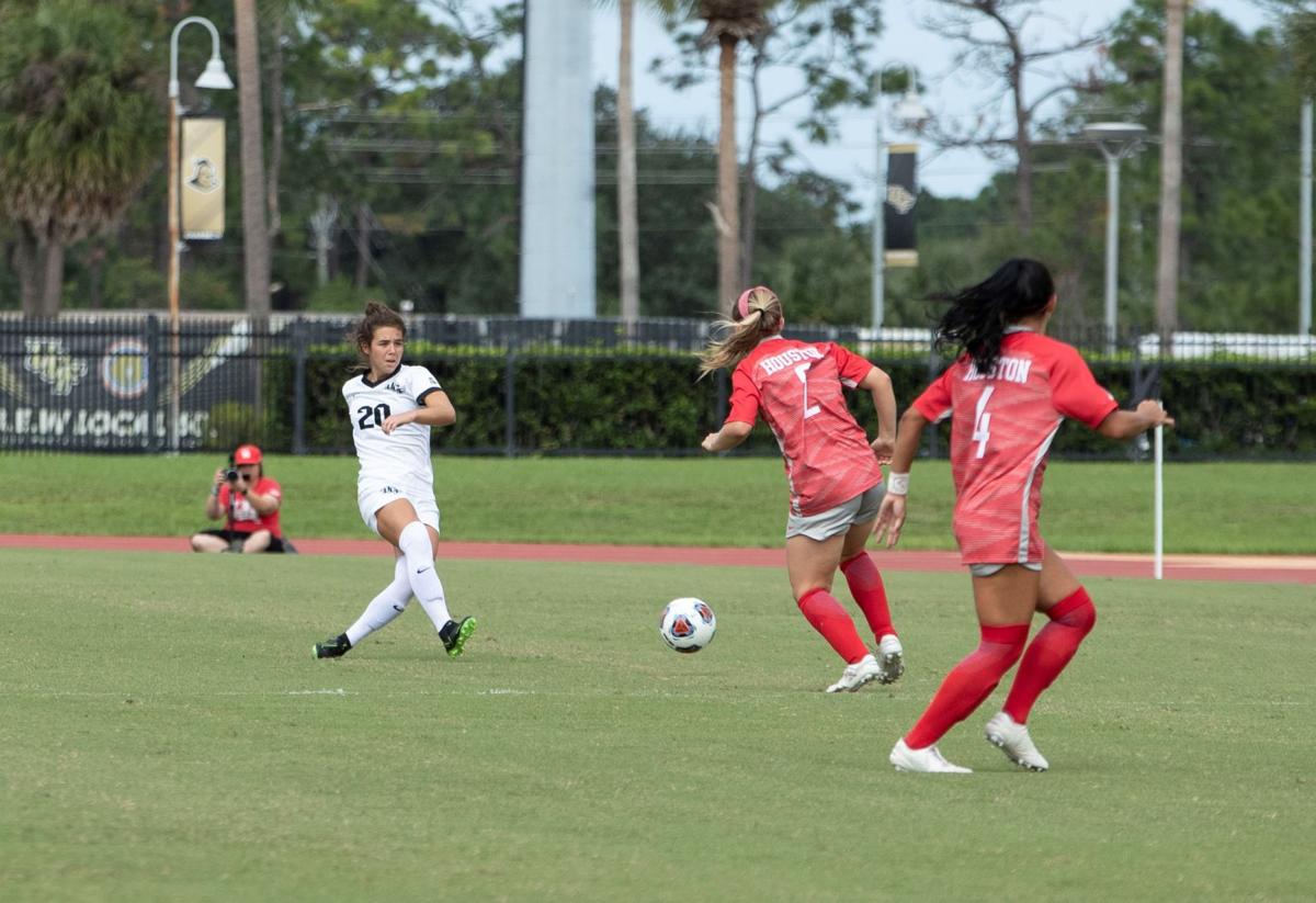 Women's soccer vs Houston (gallery)