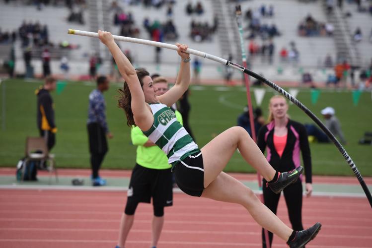 Track and Field closes successful weekend at 49er Classic Sports