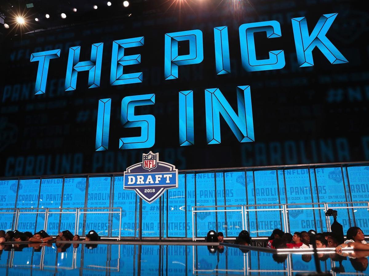 carolina panthers mock draft