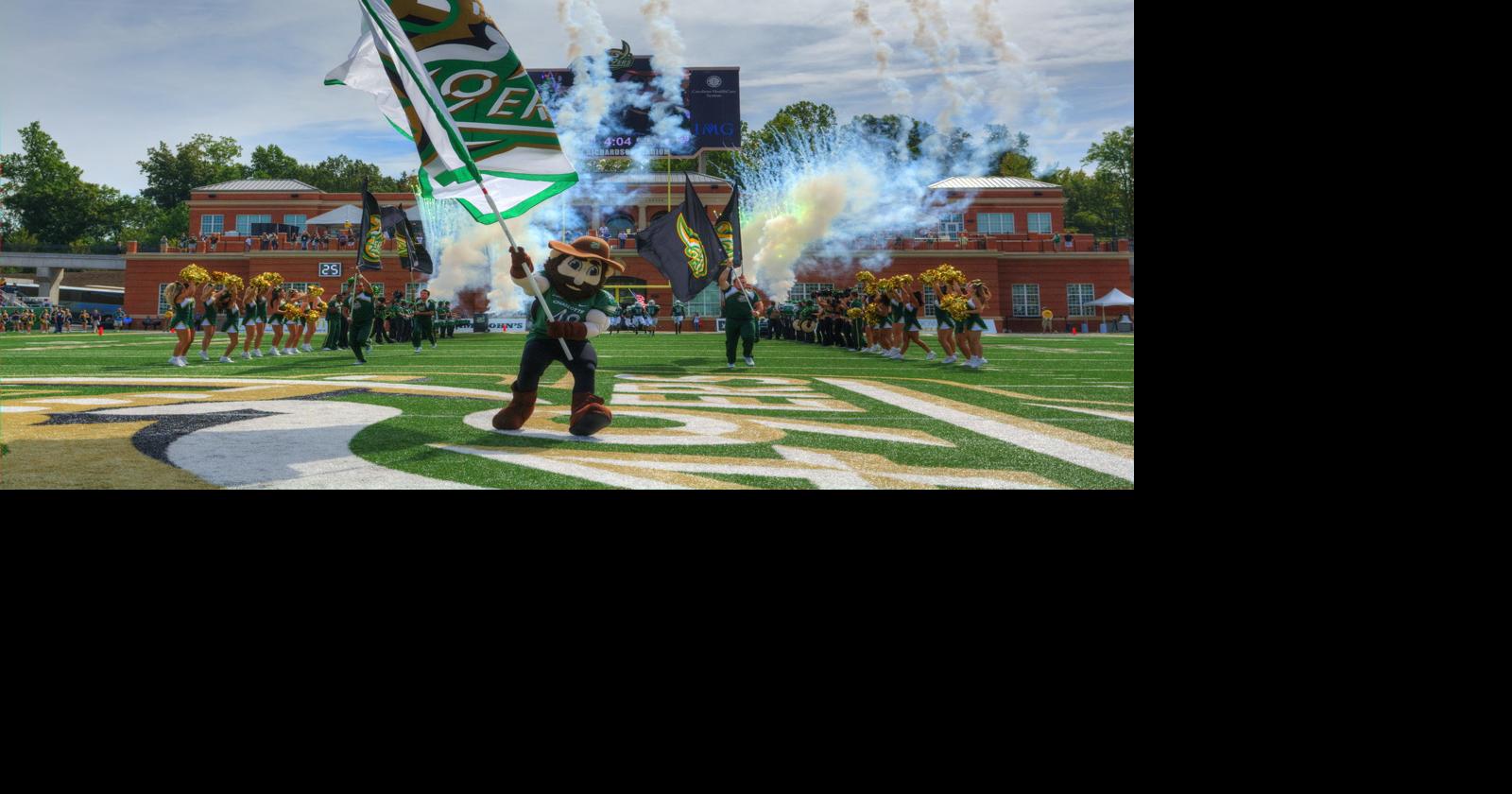 Charlotte 49ers football kicks off a new era | Sports | ninertimes.com