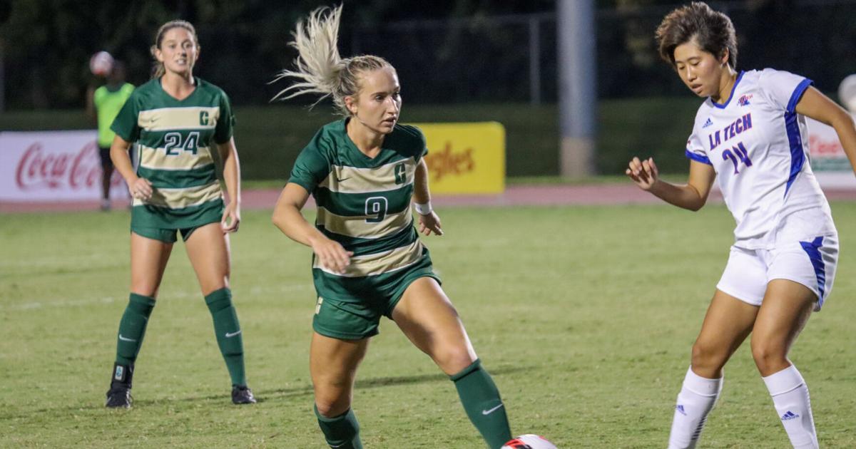 Charlotte Women s Soccer Loses 2 0 To Florida Atlantic On Road Sports charlotte-women-s-soccer-loses-2-0-to-florida-atlantic-on-road-sports