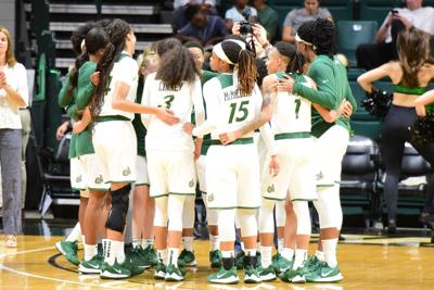 Charlotte 49ers 4 0 Remain Undefeated After A Road Win At East