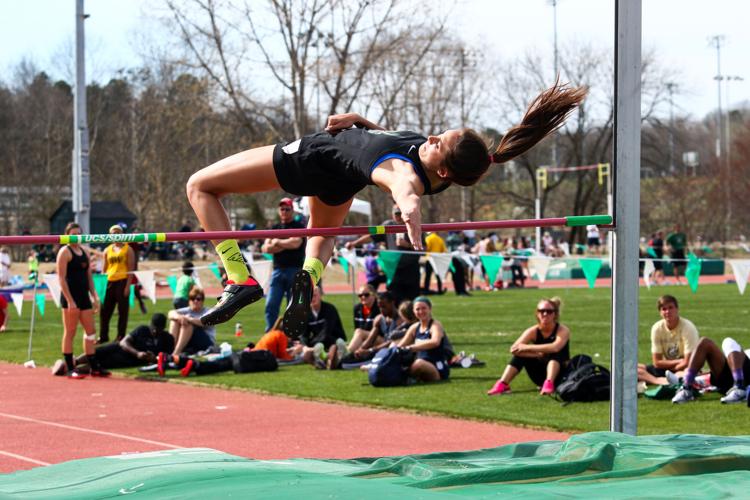 Track and Field closes successful weekend at 49er Classic Sports