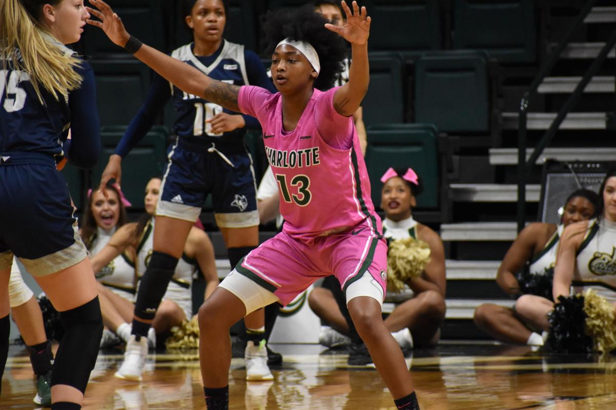 Charlotte Makes Statement With 62 51 Victory Over Rice Sports