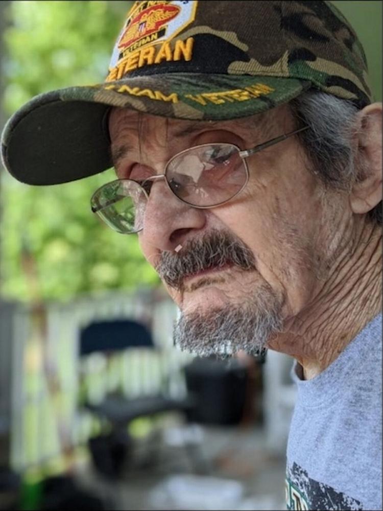 Johnny Reynolds Obituaries