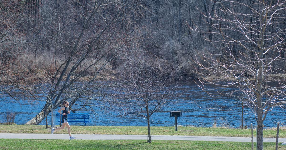 PHOTO: Sprinting into spring | Community Notes | nny360.com