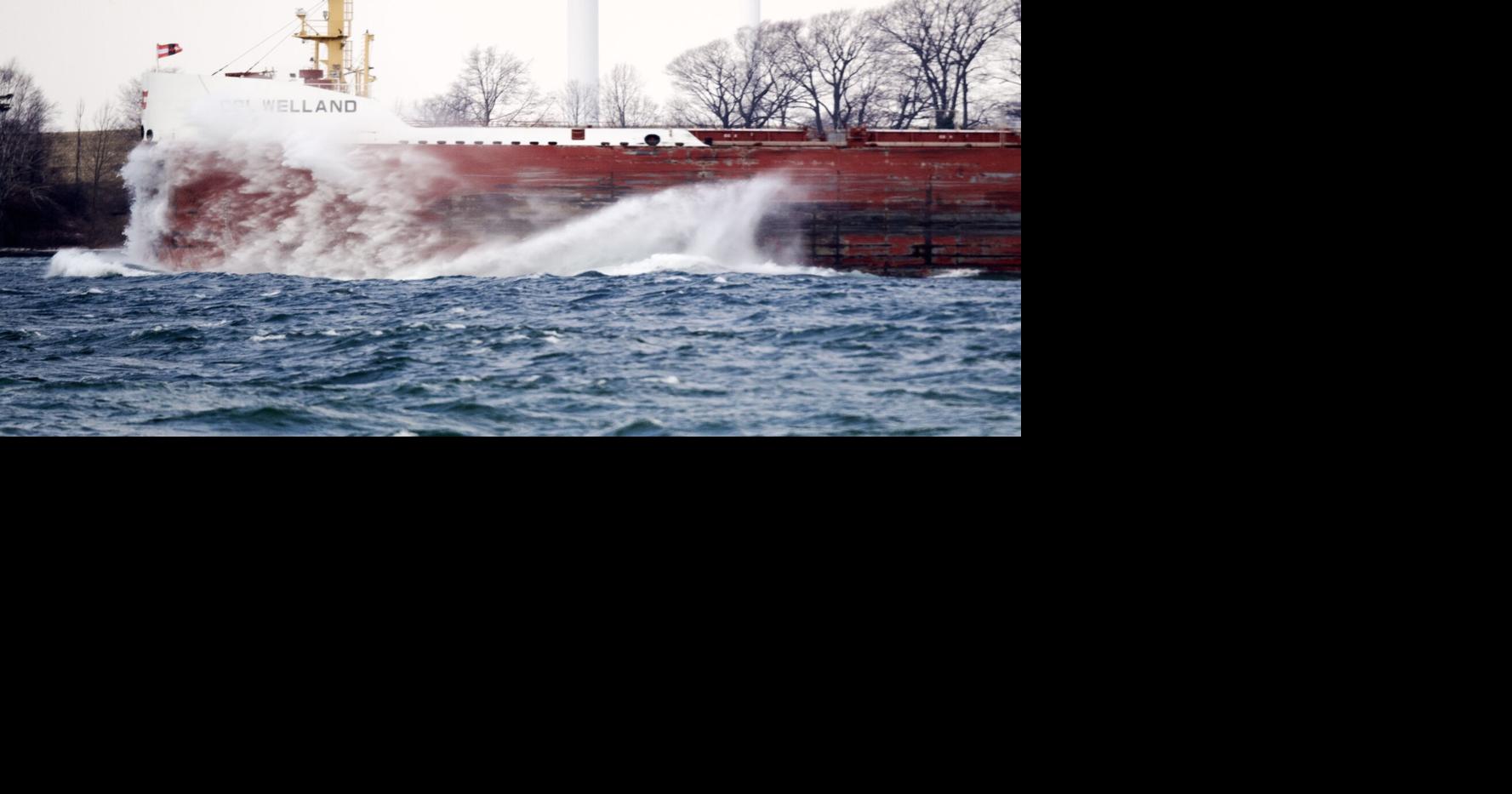 1000 Islands shipping season winds down