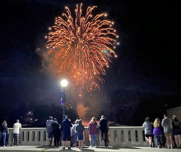 ‘Spooky’ Labor Day parade entertains crowd on Heuvelton’s State Street