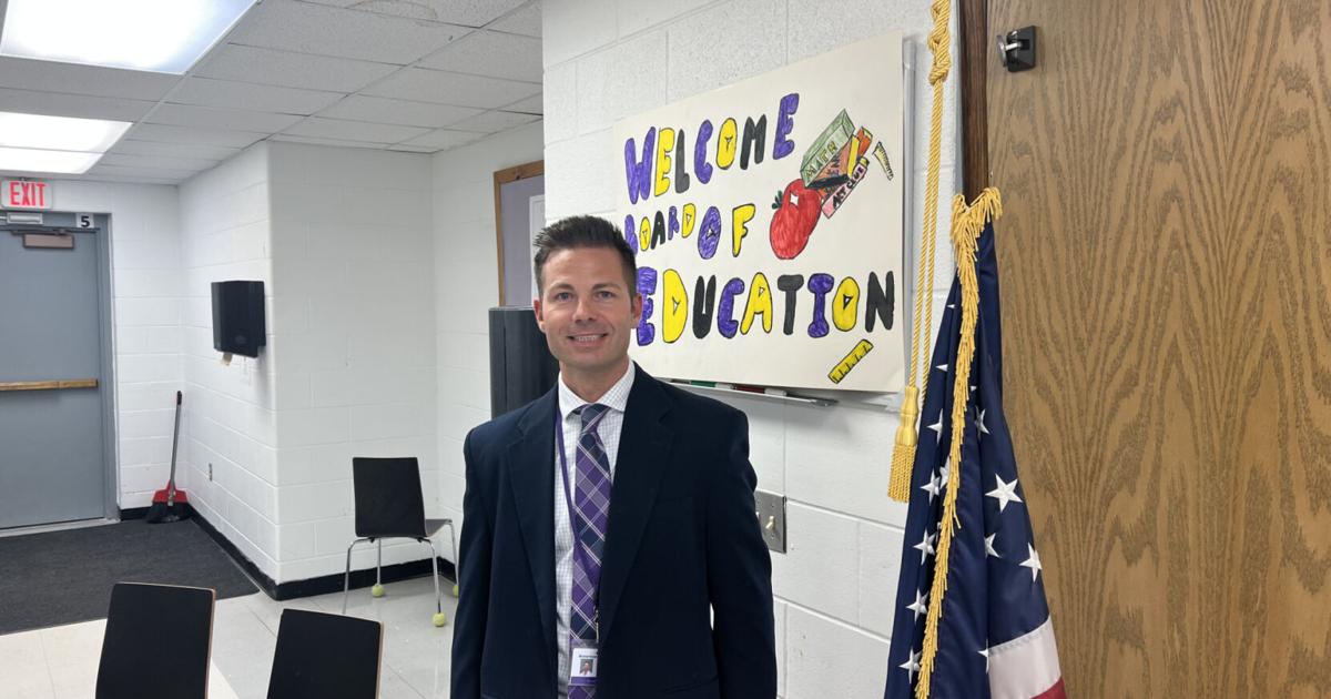 Larry Schmiegel sworn in as superintendent of Watertown City School
