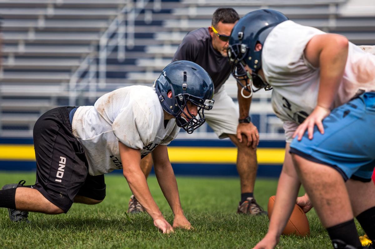 High School Football Apw Warms Up To 8 Man Game As Season Starts